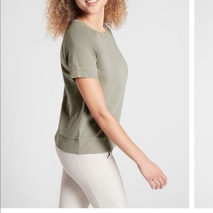 HIGHLY LOVED Athleta “Sundown Sweatshirt Tee” 🧡☀️